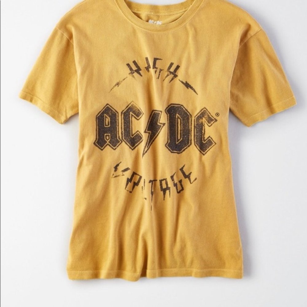 SOLD! AC/DC band t-shirt! - Picture 1 of 5